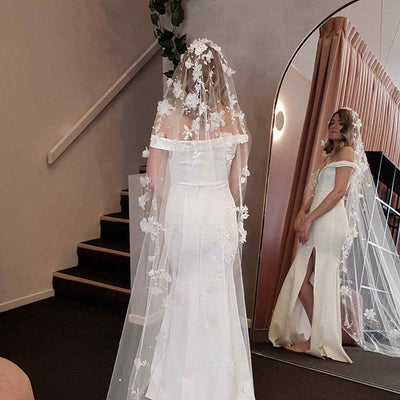 Appliques 3D Flowers Pearls Bridal Veil Wedding Accessories BlissGown 