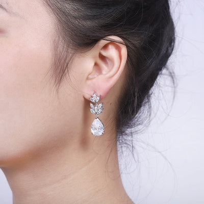 Bride Crystal Drop Earrings Jewelry BlissGown 