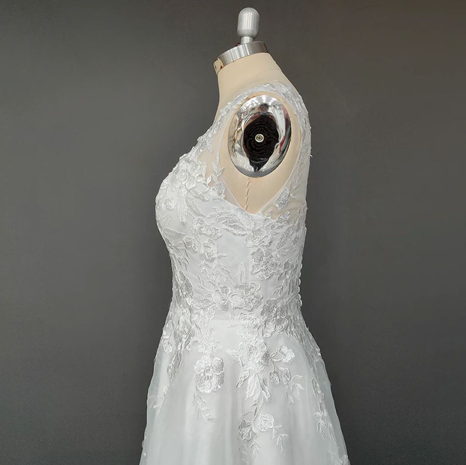 Elegant Open Back V Neck Lace Applique Beach Wedding Dress Vintage Wedding Dresses BlissGown 
