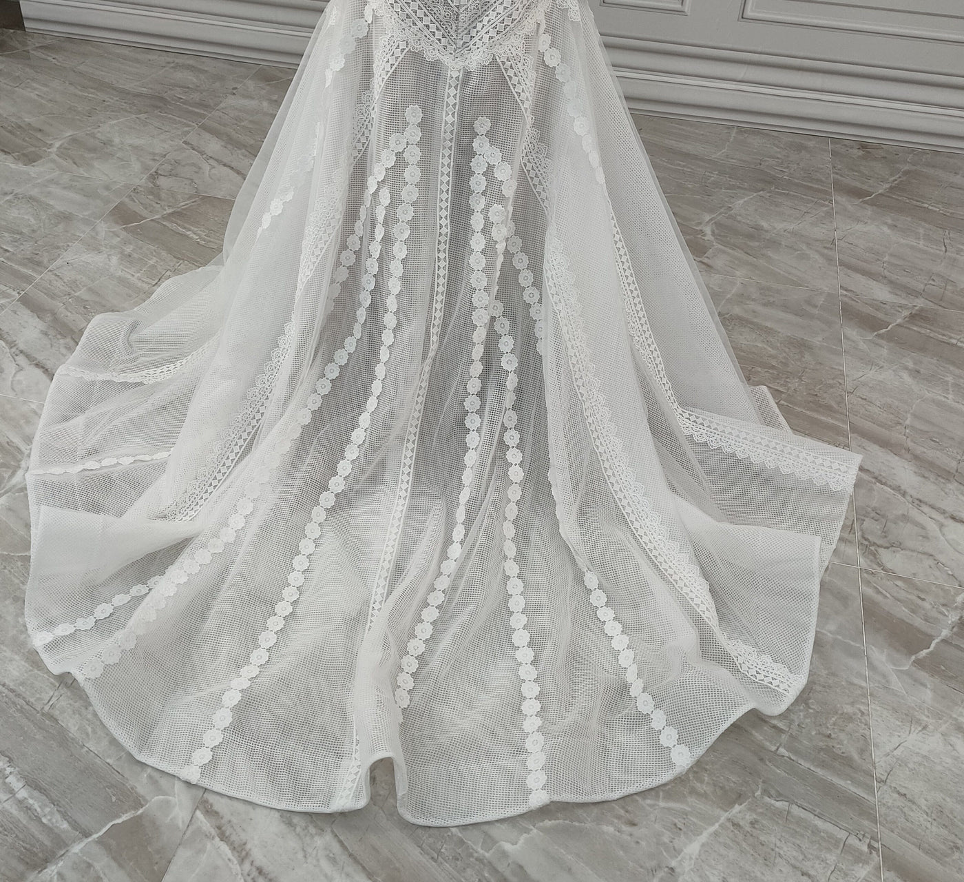 Exquisite Mermaid Elegant Long Sleeves Wedding Dress Classic Wedding Dresses BlissGown 