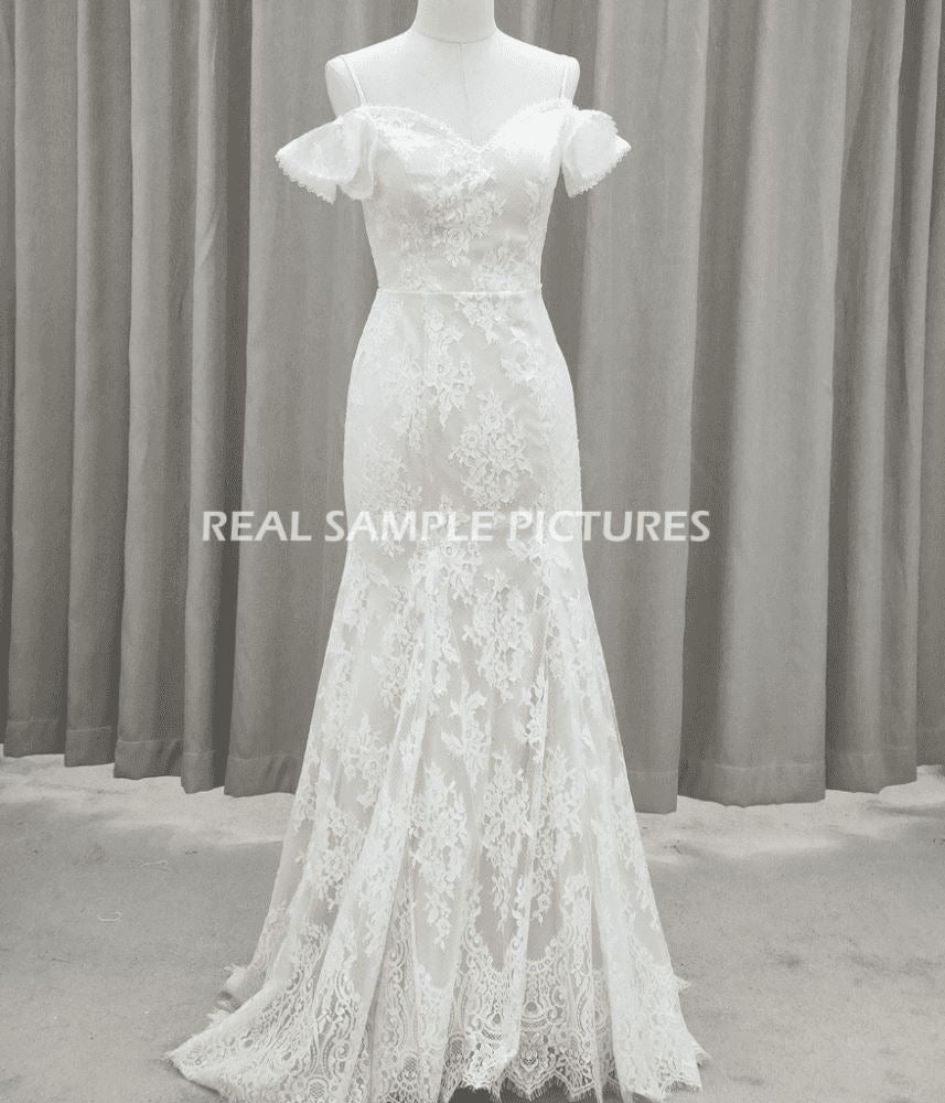 Retro Lace Mermaid Backless Floor Length Wedding Dress Vintage Wedding Dresses BlissGown Off White 12 