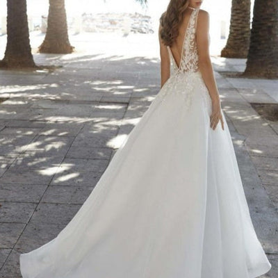 Sexy Boho Appliques Lace Open Back Tulle Train Wedding Gown Boho Wedding Dresses BlissGown 