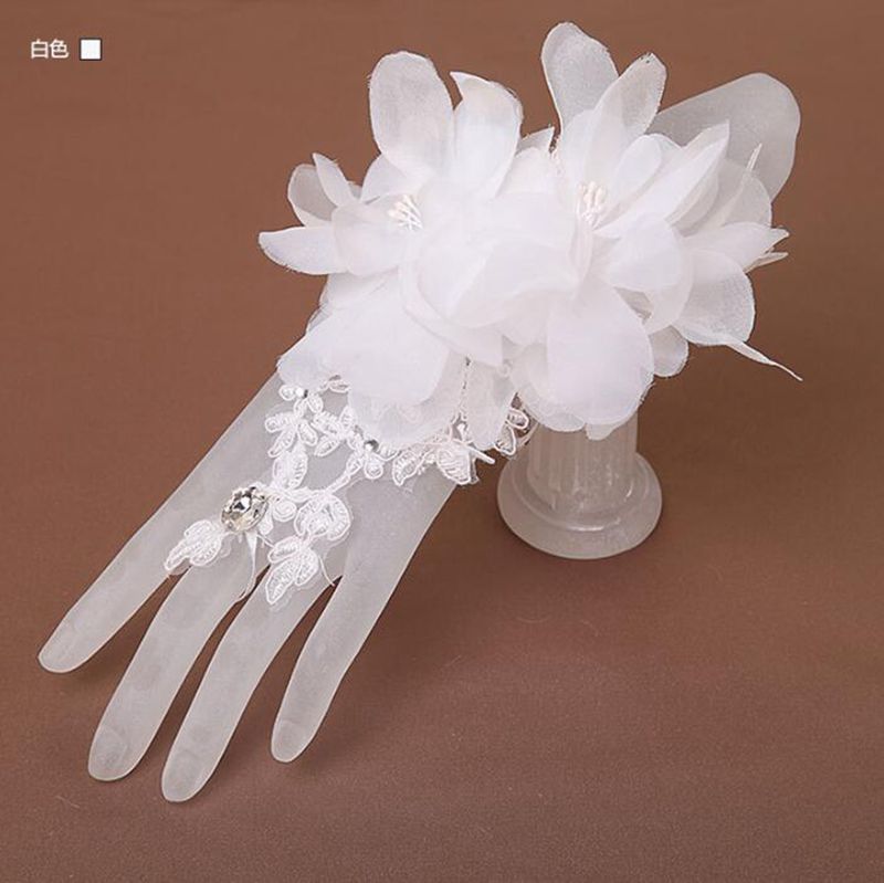 Short Flower Applique Red White Beading Wedding Gloves Women For Wedding Wedding Accessories BlissGown 