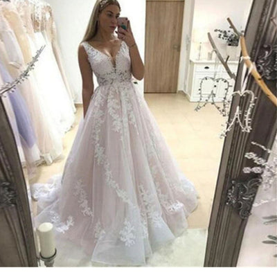 V-Neck Bridal Gowns Backless Sleeveless Full Appliques Lace Wedding Dress Romantic Wedding Dresses BlissGown 