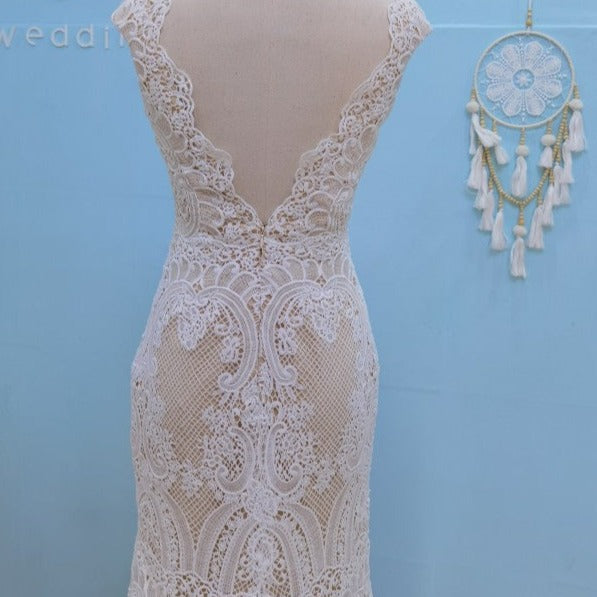 Vintage Crochet Lace Short Sleeve Open Back Sexy Bridal Gown Vintage Wedding Dresses BlissGown 